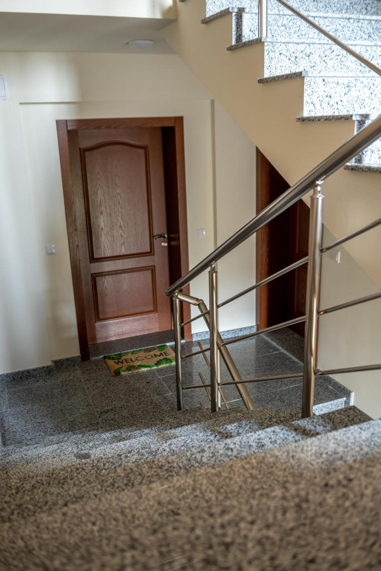 Apartment Queen's Garden Balchik