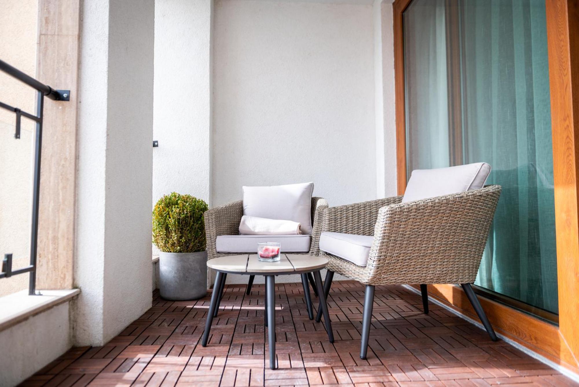 Queen's Garden Apartment Balchik